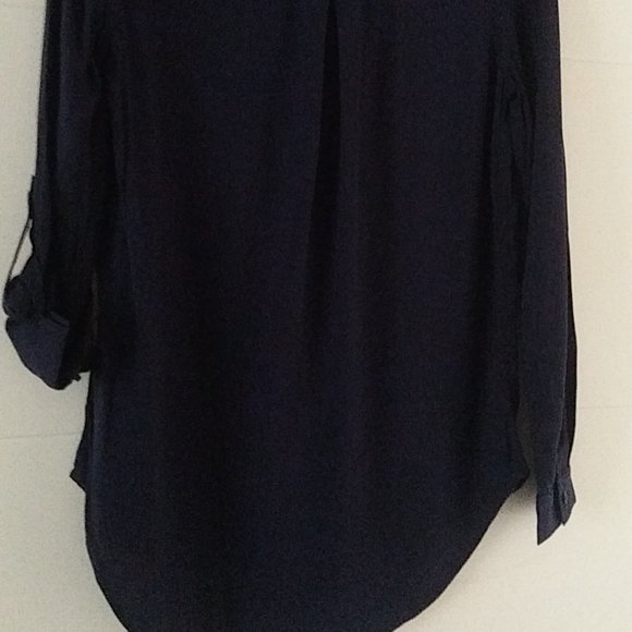 CASA CABANA Navy Blue Shirt with tags. Long sleeve or convert to 3/4 sleeve. - Picture 9 of 13